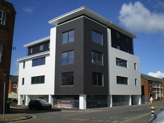 Сталева конструкція багатоквартирного будинку